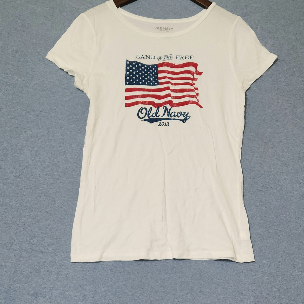 Old Navy White T-Shirt with American Flag Graphic